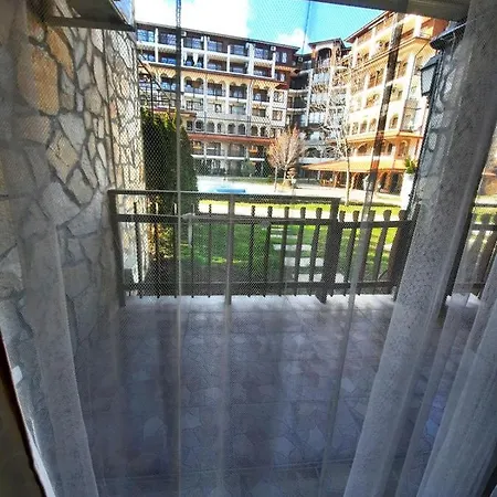 Grosses Studio Olymp In Der Naehe Des Strandes Mit Eigenem Innenhof Und Zugang Zum Pool Apartamento Sveti Vlas